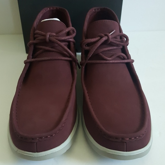 New UGG Hendrickson Leather Chukka Boots - Picture 5 of 6